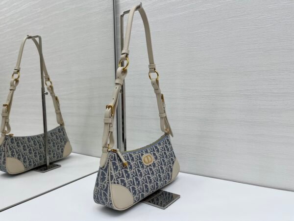 30 Montaigne Wanderlust Mini Handbag