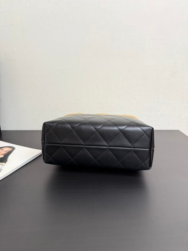 25 Haute Horlogerie Series   Shopping bag