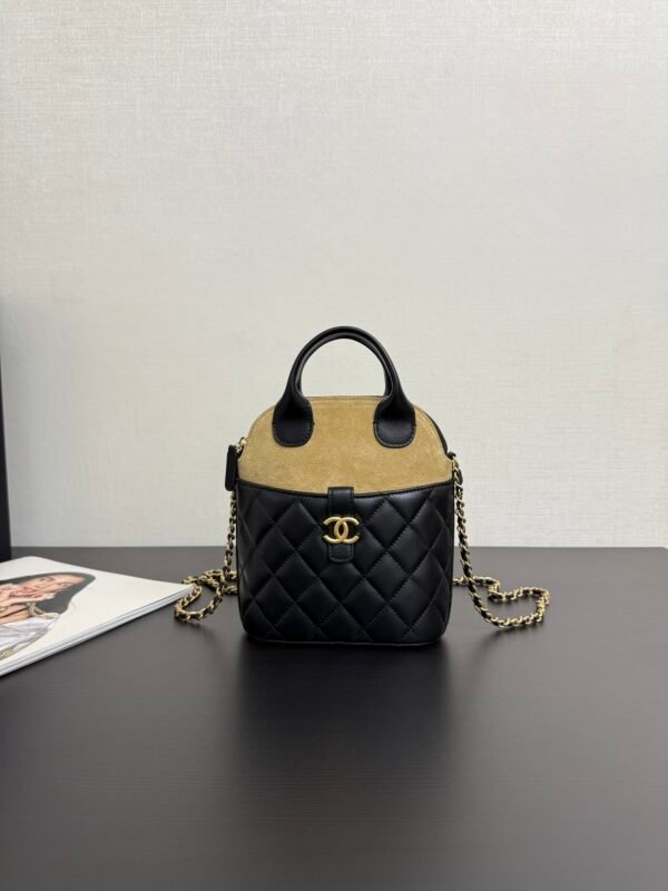 Chanel chain clutch bag