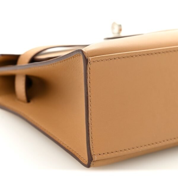 Swift Kelly Pochette Clutch Biscuit